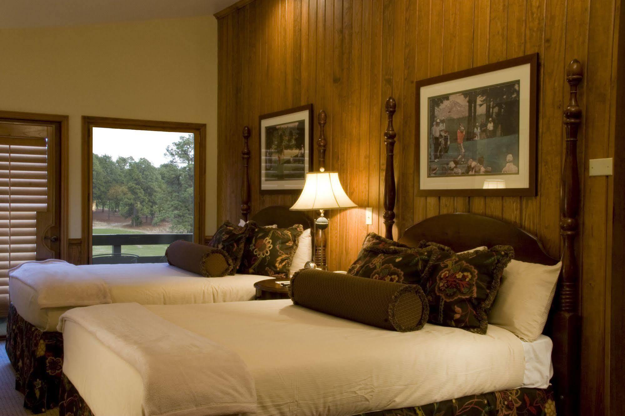 Pine Needles Lodge & Golf Club Southern Pines Exterior photo